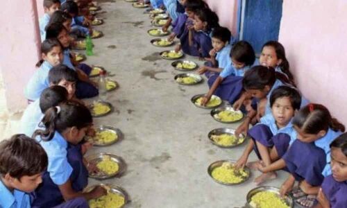 Over 900 children reported ill in last 3 yrs after having mid-day meals: HRD Ministry