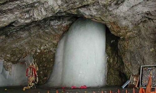 Amarnath Yatra resumes from Jammu, the biggest batch of 7,993 pilgrims leaves for Kashmir