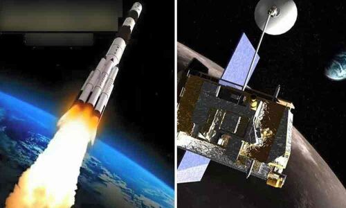 Students pray for Chandrayaan-2 success