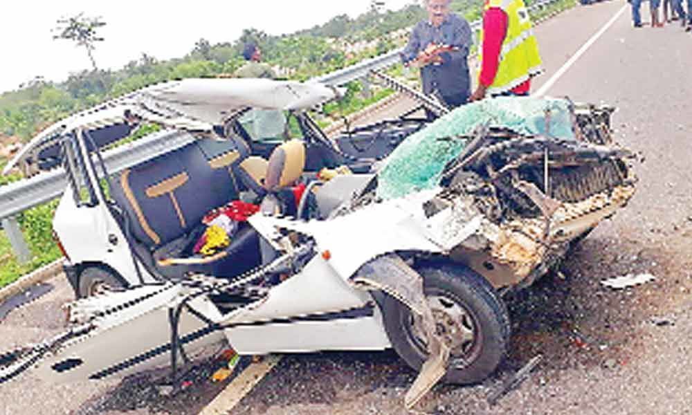 Four of a family injured in road mishap at ORR