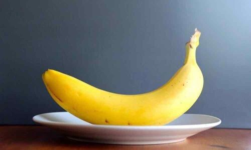 How many bananas are you supposed to eat per day?