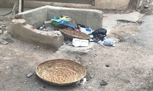 Garbage shrinking roads