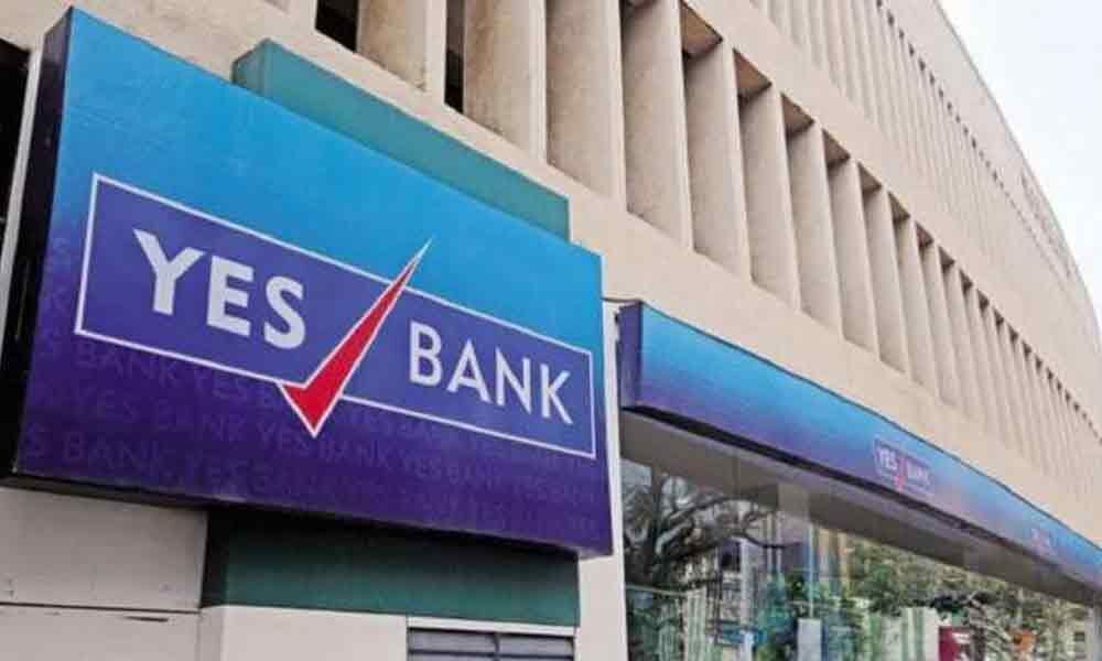 Yes Bank supports mkts to extend gains