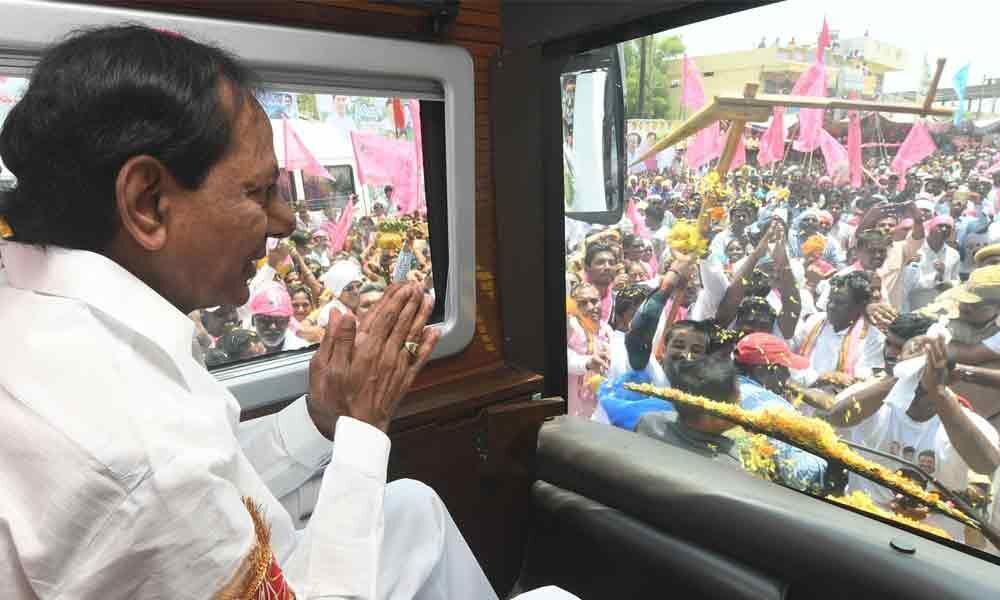 KCR plans district tours in September: CM to take administration to peoples doorsteps