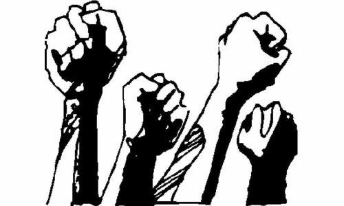 Kakinada: People in Bhaskara Apartment are asked to Vacate: Women Protest at the Building