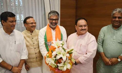 Former Samajwadi Party MP Neeraj Shekhar joins BJP