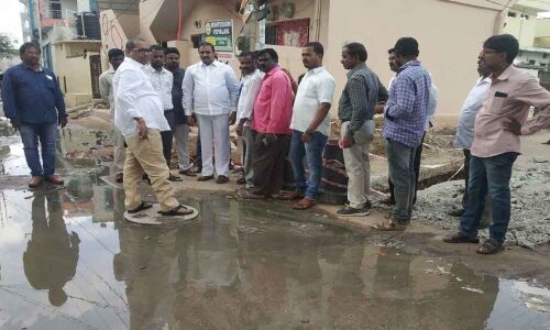 Arekapudi, Dodla pull up officials for laxity