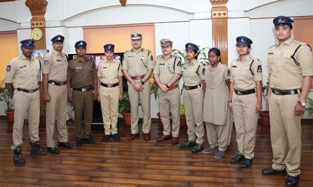 8 e-Cops awarded for excellence