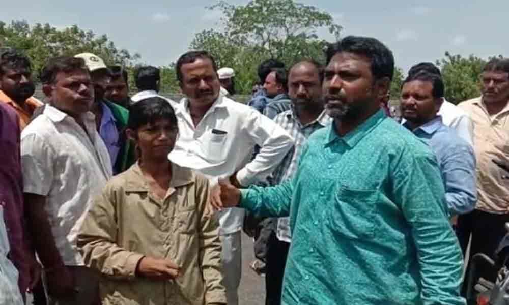Locals rescue minor girl from kidnapper
