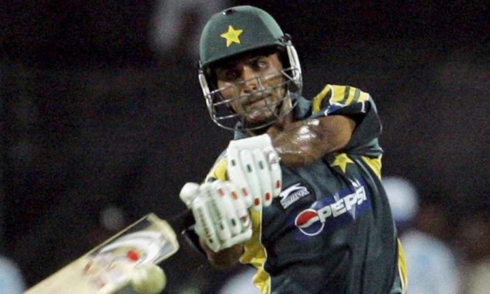 Pakistani cricketer Abdul Razzaq brags of his many extramarital affairs