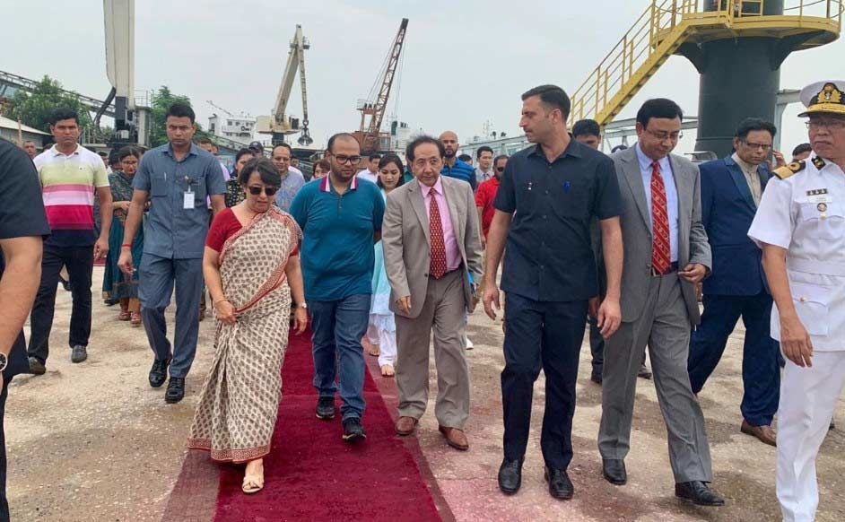 First Indian cargo ship from Bhutan arrives in Bangladesh via India