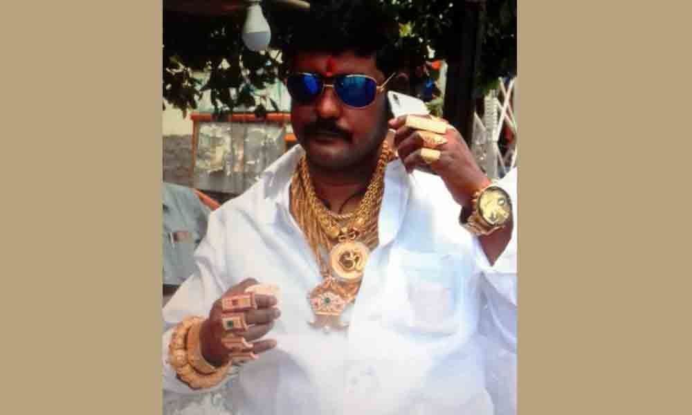 Man wearing over 5kg gold ornaments amuses Yadadri locals
