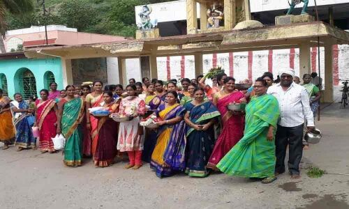 Devotees offer Ashada Sare to Goddess Durga