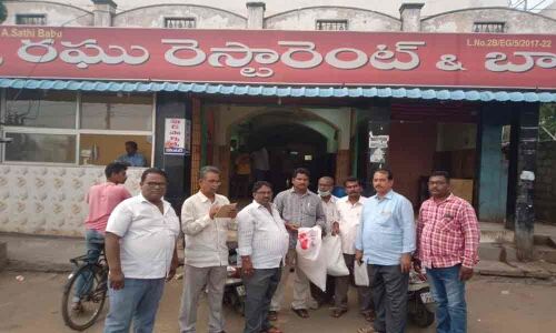 Plastic carry bags seized, users fined