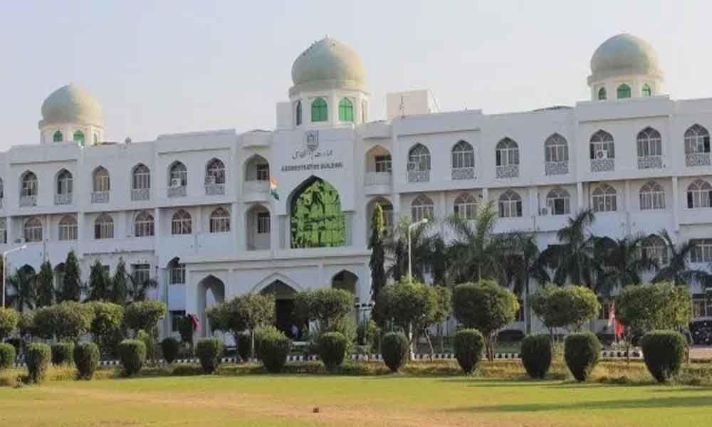 Oriental course ends at Maulana Azad National Urdu University