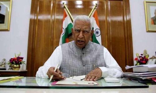 Cong-JDS govt defies 2 deadlines by Guv to prove majority