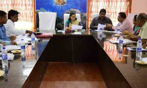 Tahsildars told to conduct village meetings to address land issues in Yadadri-Bhongir