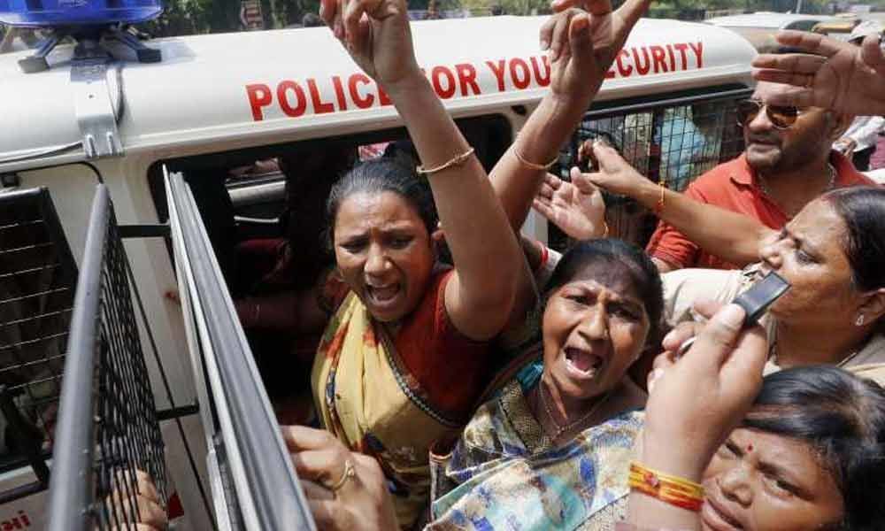 Congress workers in Jaipur protest Priyanka Gandhi detention