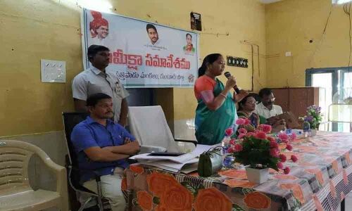 Home Minister assures farmers to extend Guntur channel