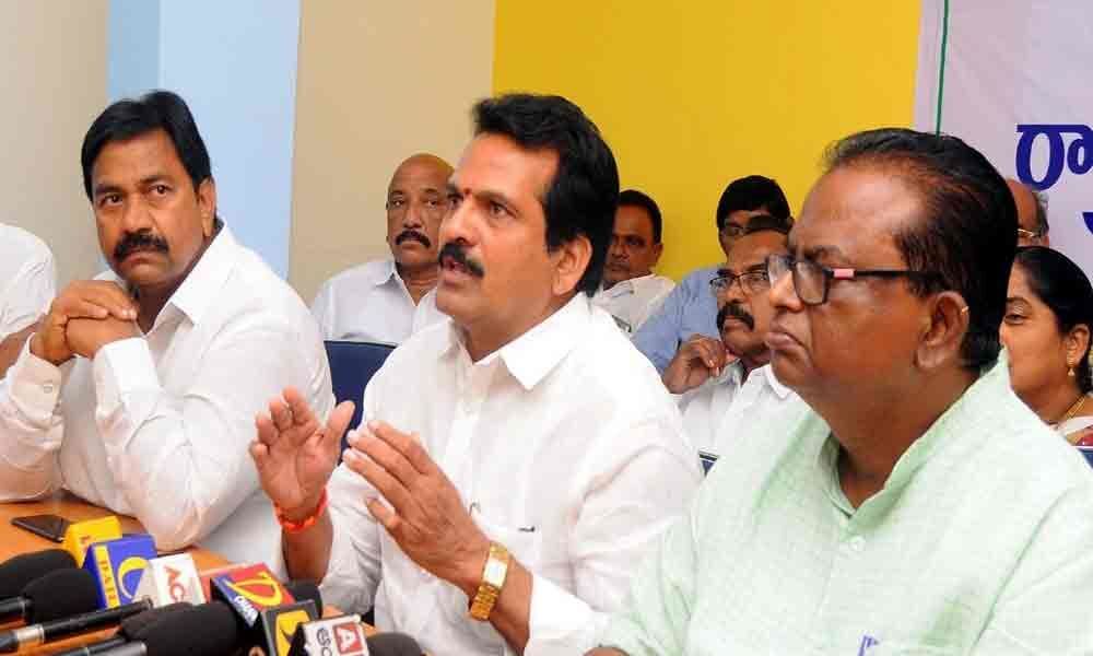 Gowdas demand strongly for ministerial berth for MLA Jogi Ramesh