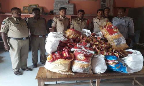 One held for selling banned tobacco products