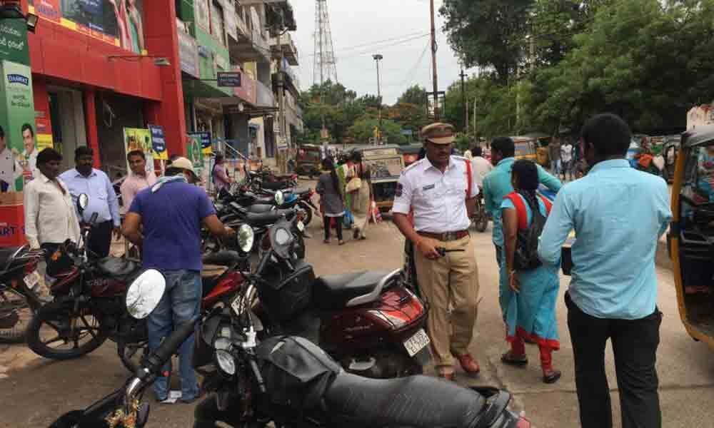 Commercial complexes asked to provide parking facilities to customers in Nalgonda