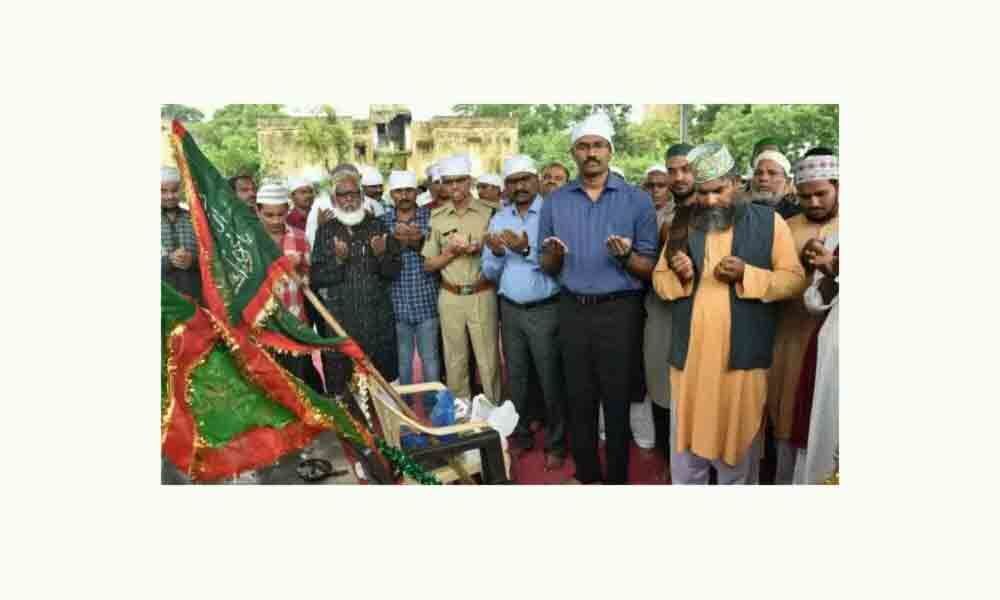 Gyarvi Shareef Jenda festival celebrated in Godavarikhani