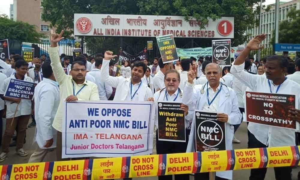 Doctors take NMC Bill fight to New Delhi streets