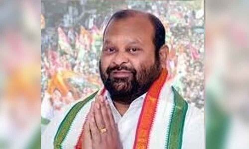 Congress leader Mukesh Goud passes away