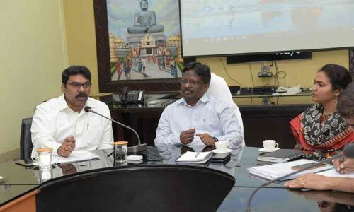 Collector reviews Jalshakti Abhiyan works