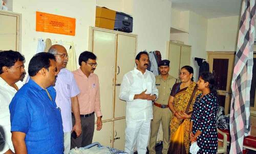 Deputy CM consoles bereaved family of medico at Asram Hospital