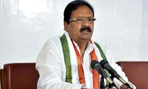 Shabbir charges TRS of backing Triple Talaq Bill