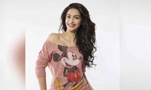 Sonam heaps praises on her hubby