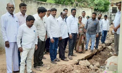 Corporator Pannala Devender Reddy inspects drainage works