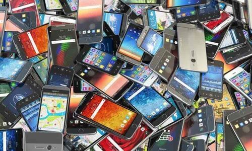 Global smartphone shipments slip to 360 mn units