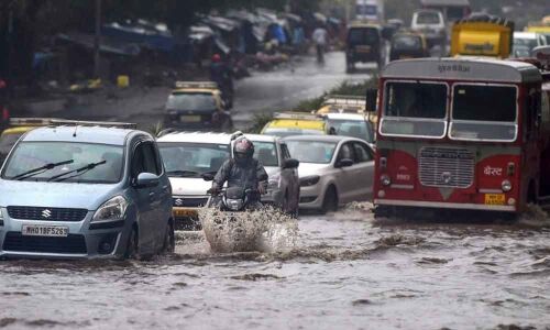 Vehar becomes fourth Mumbai lake to overflow, stock in seven lakes now 87 per cent full