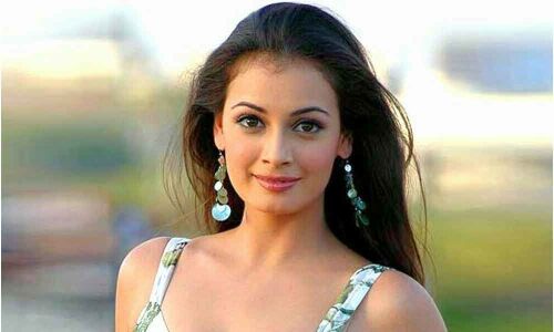 Dia Mirza is single