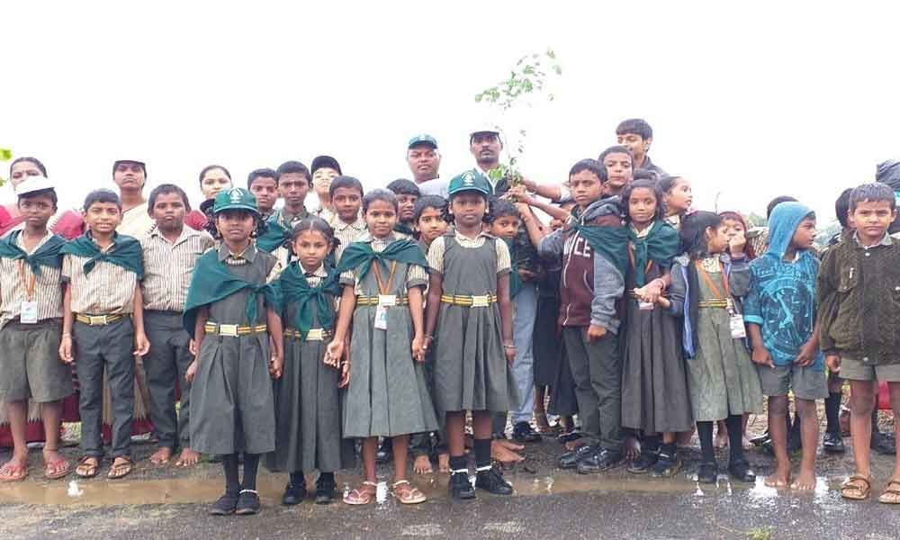 Saraswathi Shishumandir English Medium School staff & pupils plant saplings