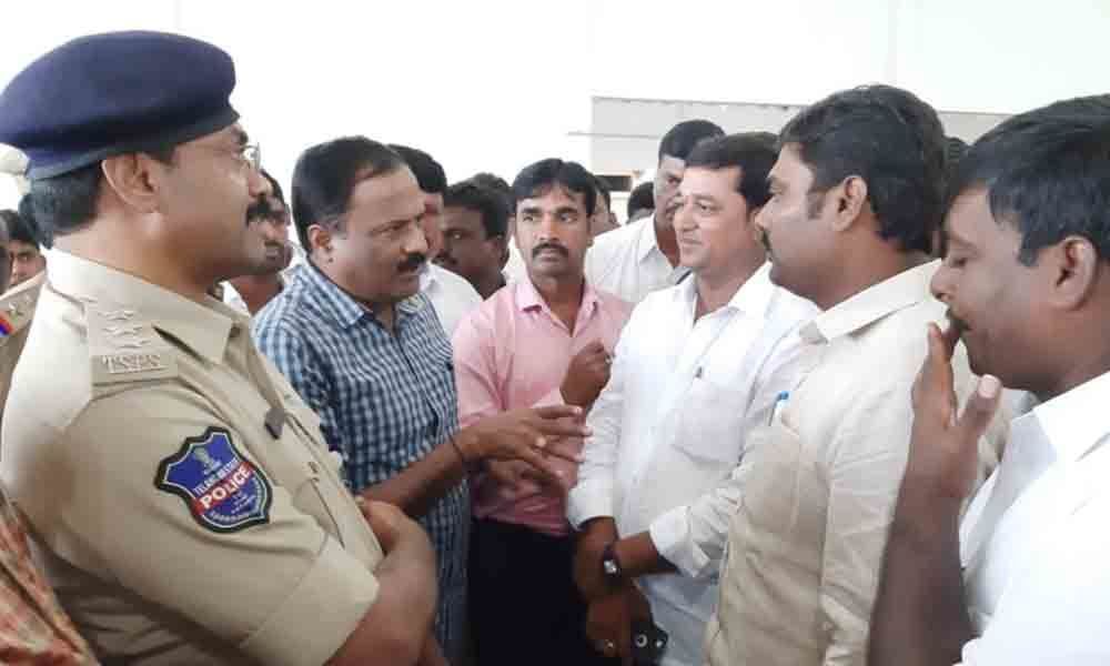 Mahbubnagar: Sarpanches decry dual cheque powers, plan to foil CMs visit