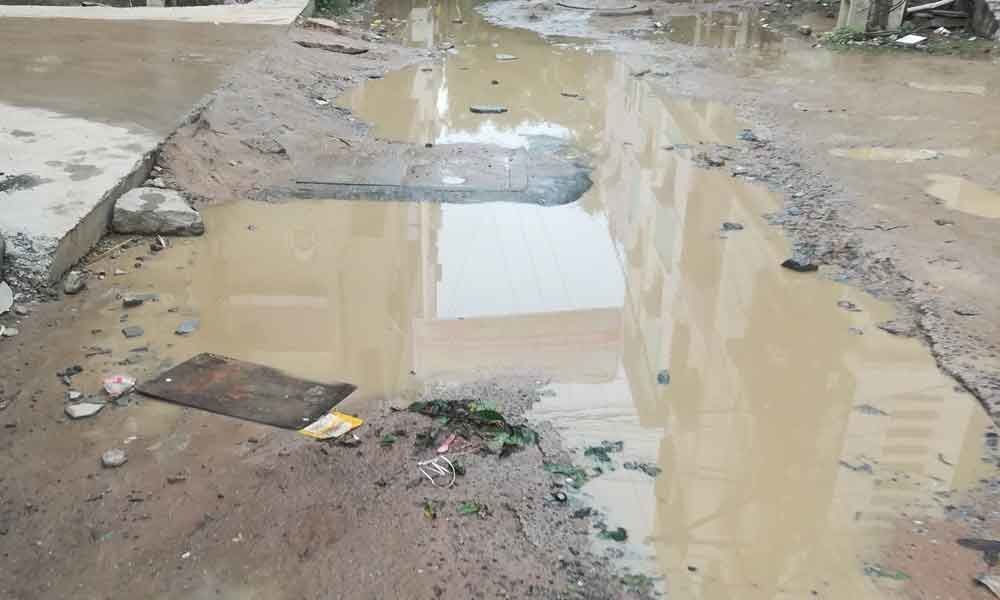 New Balaji Nagar rues bad roads