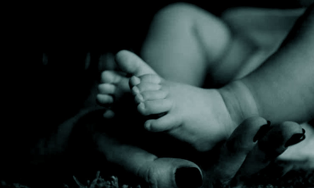 Alcoholic kills his one-year-old daughter in Maharashtra for crying too much