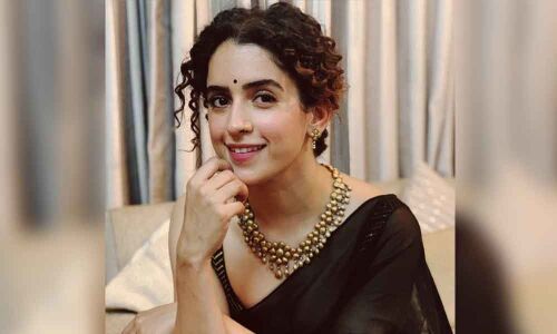 Sanya holidaying in Qatar