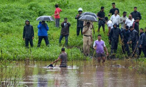 4 truant college girls drown in waterfall