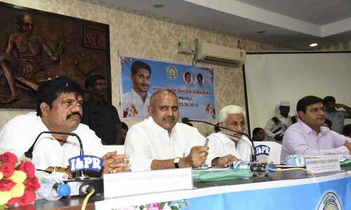 SIT to probe into land scam: Vijayasai Reddy