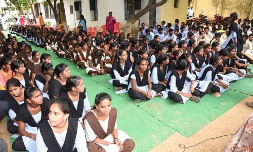 Will hike honorarium for Vidya volunteers: Anil Kumar Yadav