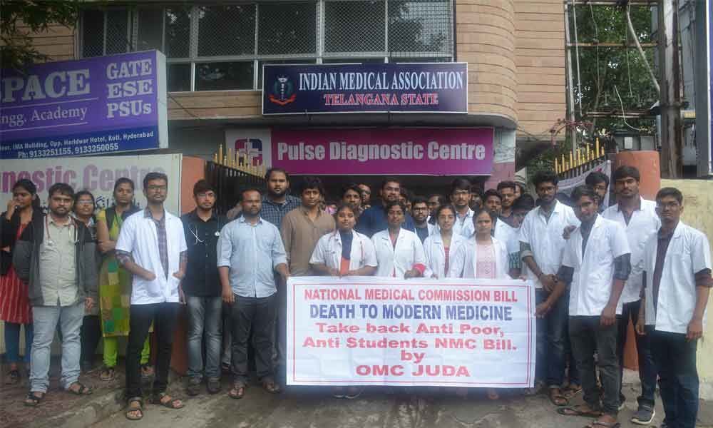 Protest over NMC Bill: Rift among agitating doctors to the fore