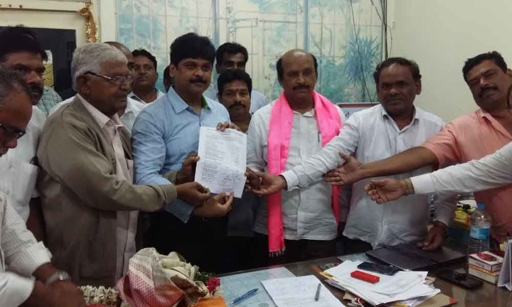 TRSKV leader wins Jalamandali polls