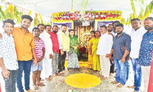 Corporator Shanti takes part in Bonalu