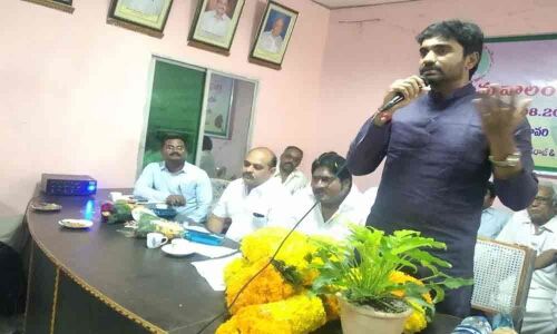 Village Volunteers play key role in delivery of goods to people: MP