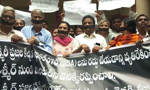 Protests staged over scrapping Article 370